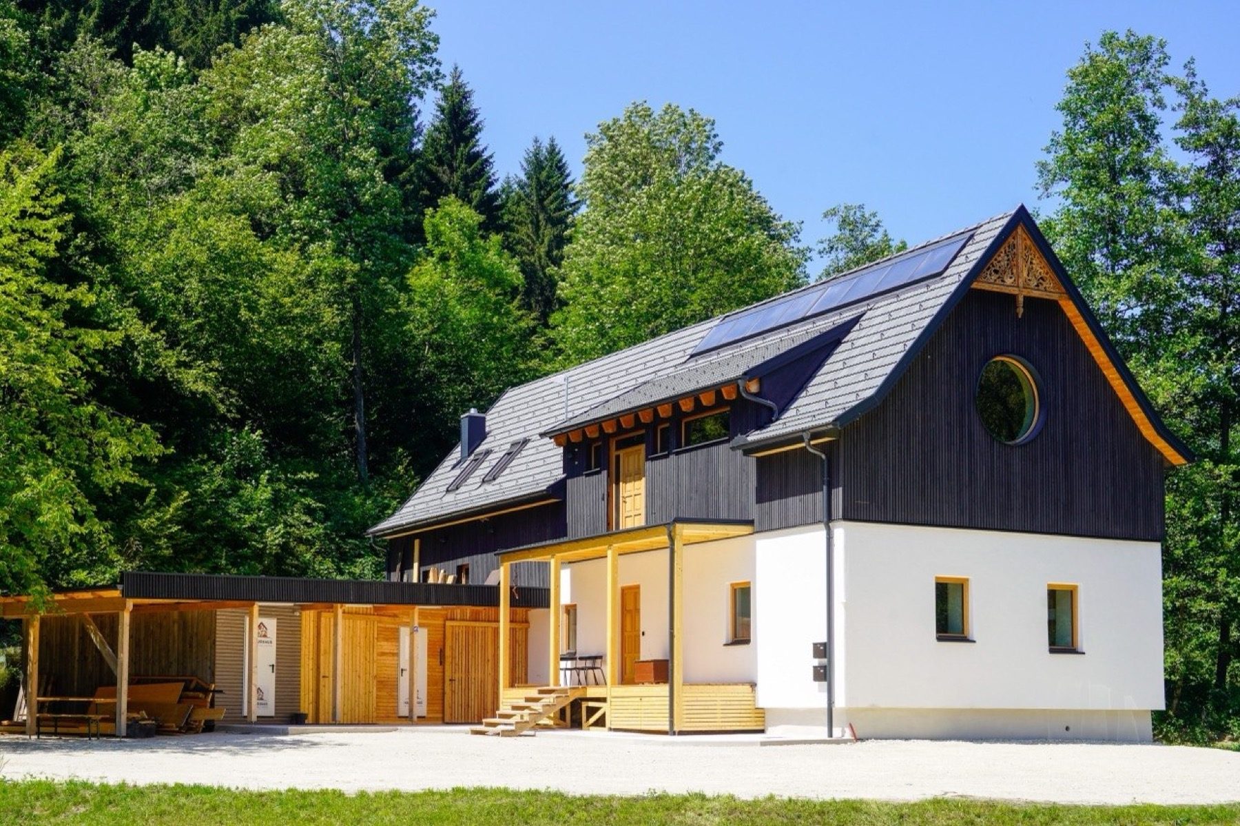 Die sanierte Mühle im Wechselland, Sitz von Raum & Energie